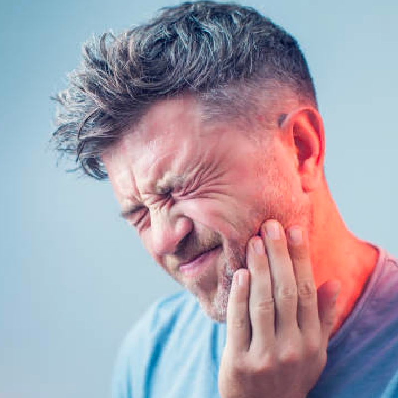 Man in mouth pain